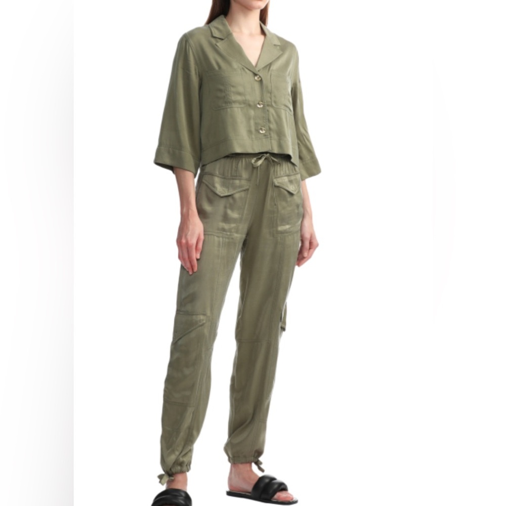 Ganni EcoVero™ viscose Cropped Button-Up Shirt